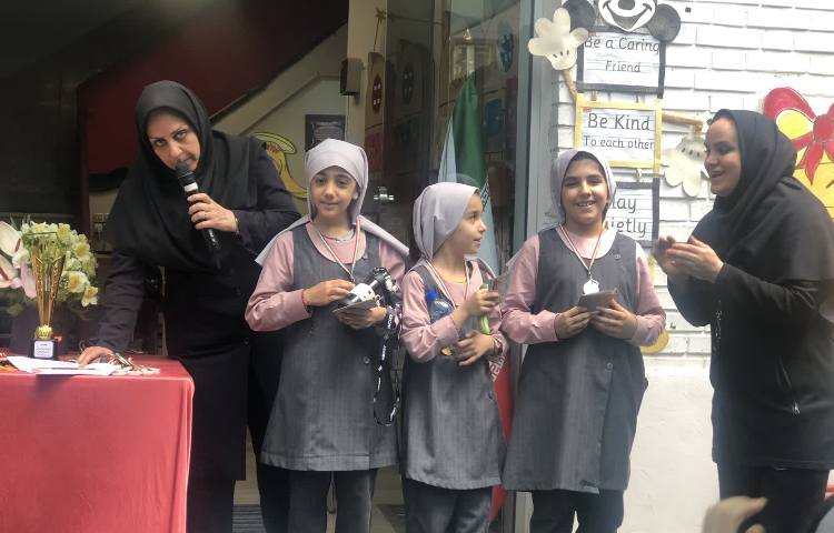 اهدای مدال به مقام آوران ورزشی 11