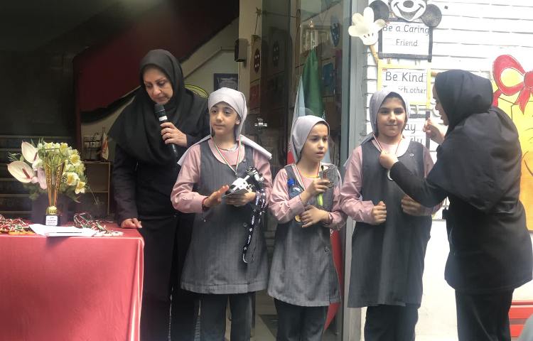 اهدای مدال به مقام آوران ورزشی 12