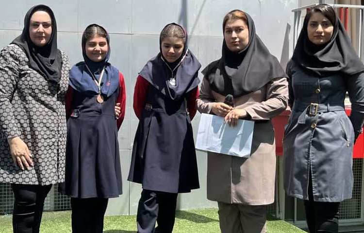 اهدای مدال های مسابقات ورزشی 6