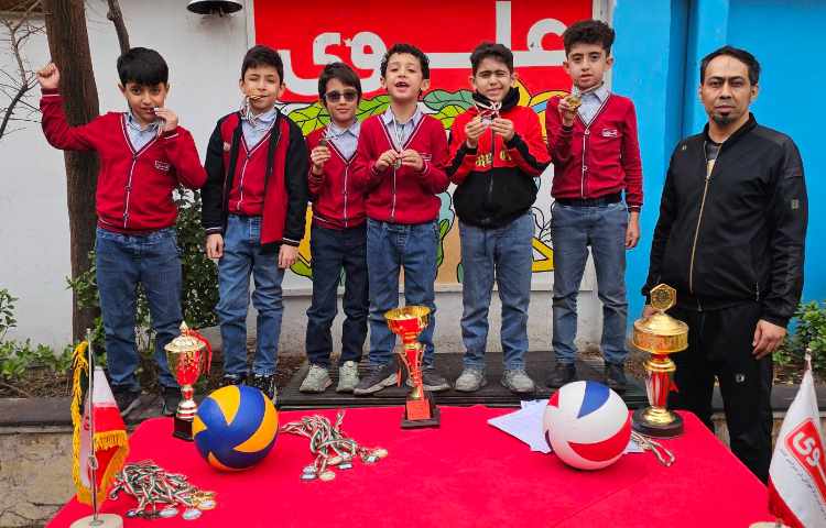 اهدای مدال ورزشی به دانش آموزان 19