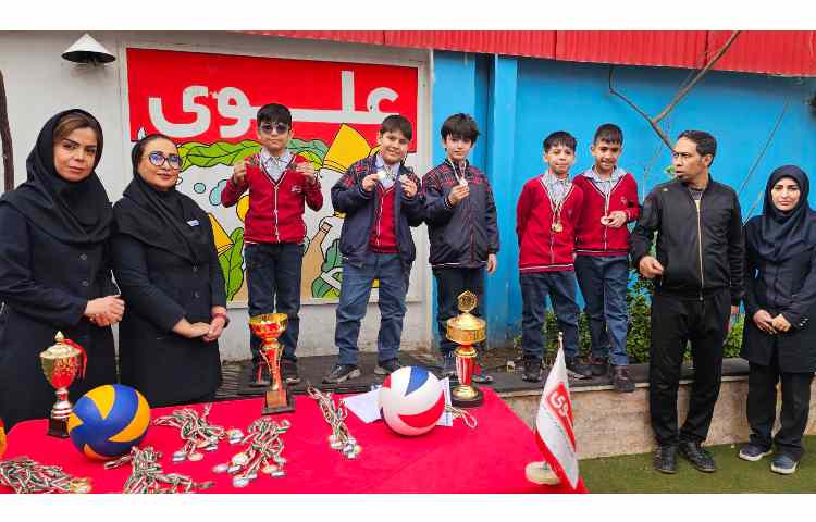اهدای مدال ورزشی به دانش آموزان 22