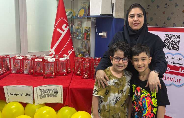 اهدای هدایای دانش آموزان 10