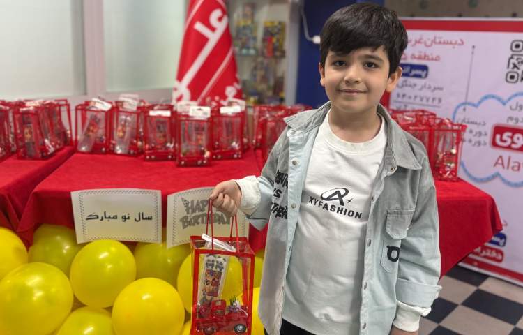 اهدای هدایای دانش آموزان 11
