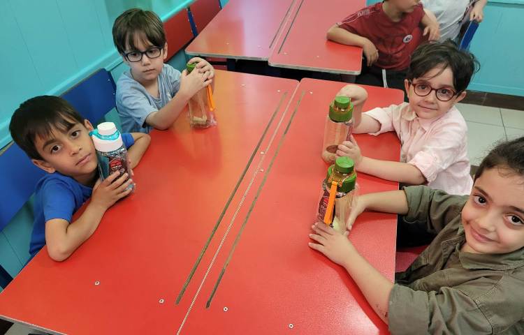 اهدای هدیه ی روز اول 3