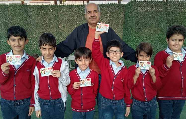 اهدای کارت امتیاز به دانش آموزان 4