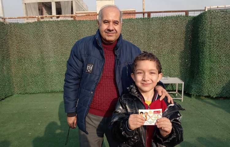 اهدای کارت امتیاز به دانش آموزان 6