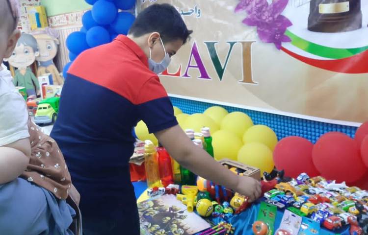 اهدای کارنامه های تحصیلی همراه با جشنواره جوایز جشن یادگیری 13