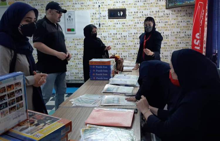 اهدای کارنامه های تحصیلی همراه با جشنواره جوایز جشن یادگیری 30