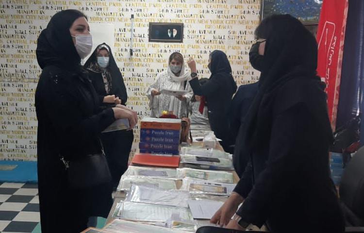 اهدای کارنامه های تحصیلی همراه با جشنواره جوایز جشن یادگیری 31