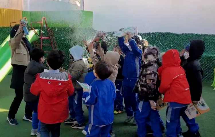 اهدای کتاب های فونیکس 2 5