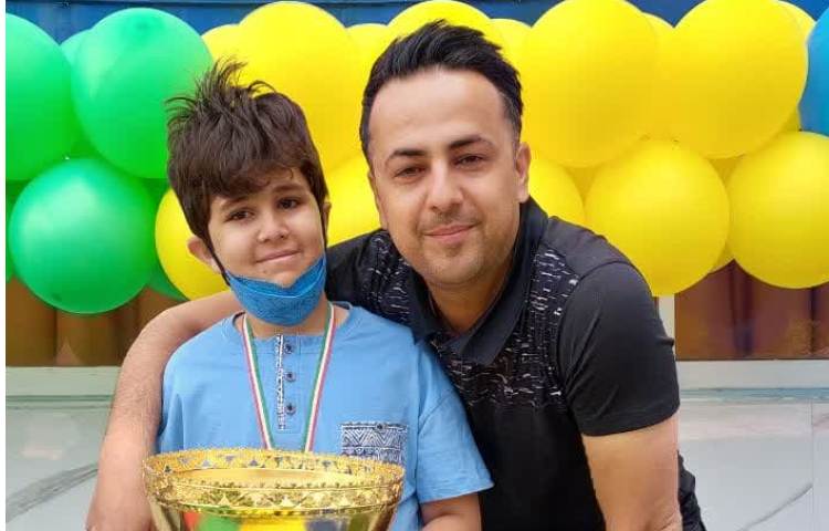 اهدا جوایز مسابقات فرهنگی و هنری بین شعب دبستان های دخترانه و پسرانه علوی 10