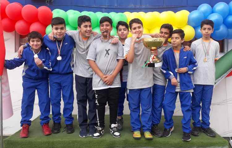 اهدا جوایز مسابقات فرهنگی و هنری بین شعب دبستان های دخترانه و پسرانه علوی 27