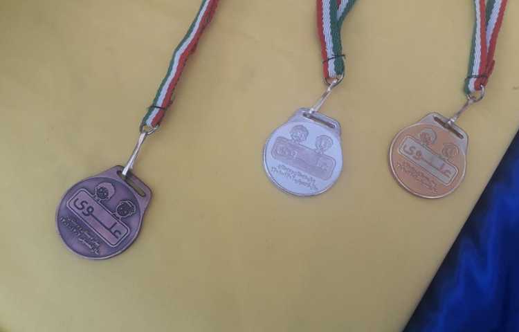 اهدا جوایز مسابقات فرهنگی و هنری بین شعب دبستان های دخترانه و پسرانه علوی 28