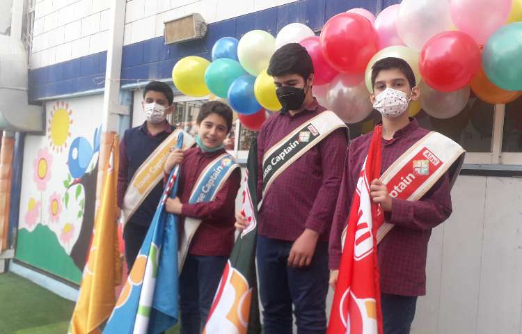 اهدا جوایز نفرات برتر مسابقات ورزشی بین شعب دبستان های علوی 1