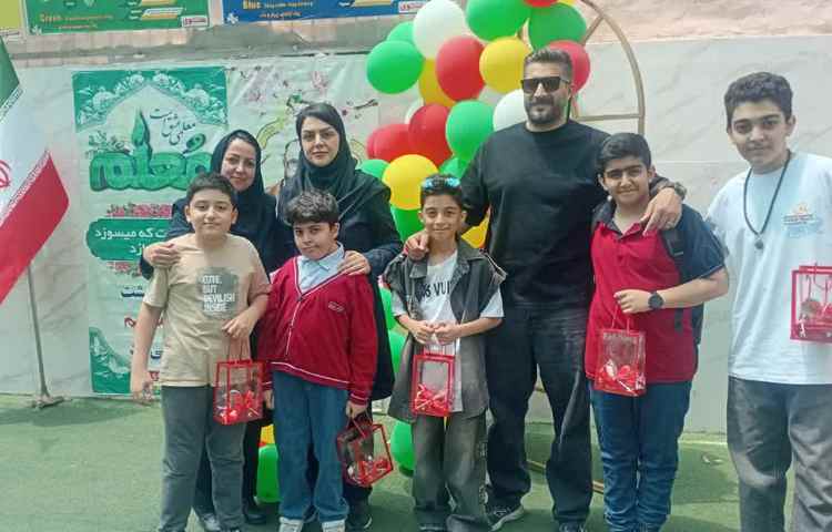 اهدا هدایا نوروزی دانش آموزان 12