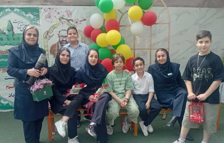 اهدا هدایا نوروزی دانش آموزان 16