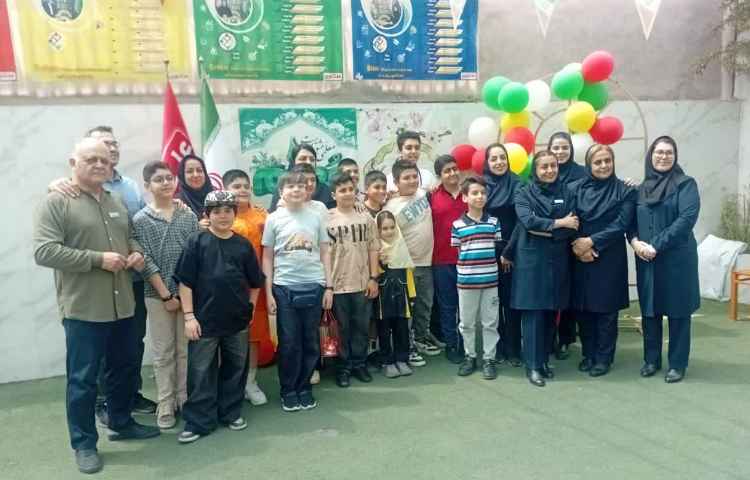 اهدا هدایا نوروزی دانش آموزان 23