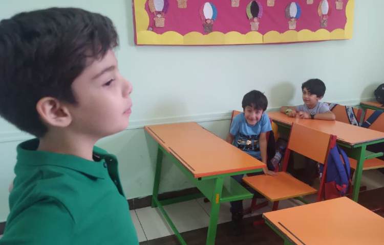 اهمیت خوب گوش دادن 3