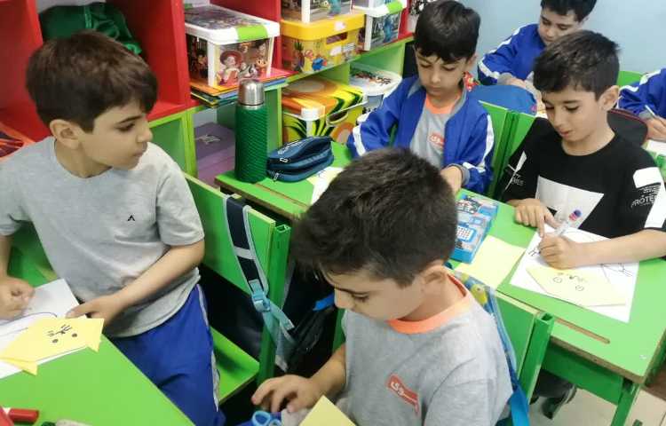 اوریگامی سر گربه همراه با نقاشی 2