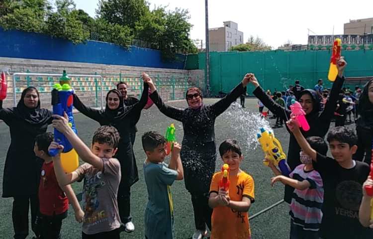 :اولین اردوی پایگاه تابستانی،آب پاشونک،شادی و هیجان با پسران توانمند پایه دوم و سوم