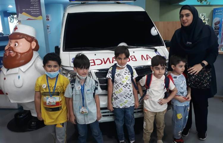 :اولین اردوی پایگاه تابستانی،دکتر لند،شادی و هیجان با پسران توانمند پیش دبستانی 30