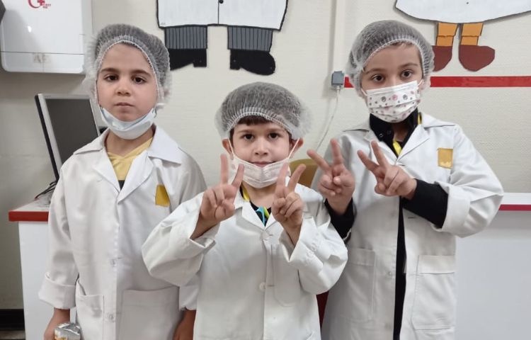 :اولین اردوی پایگاه تابستانی،کاربازیا برج میلاد،شادی و هیجان با پسران توانمند پایه اول 40