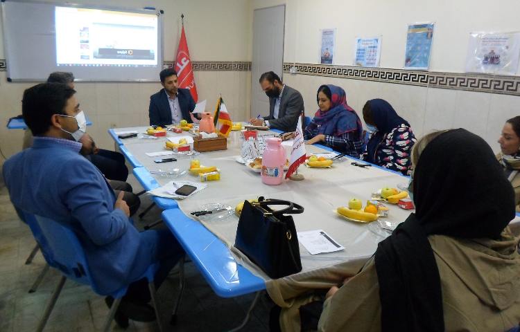 اولین جلسه انجمن اولیا و مربیان