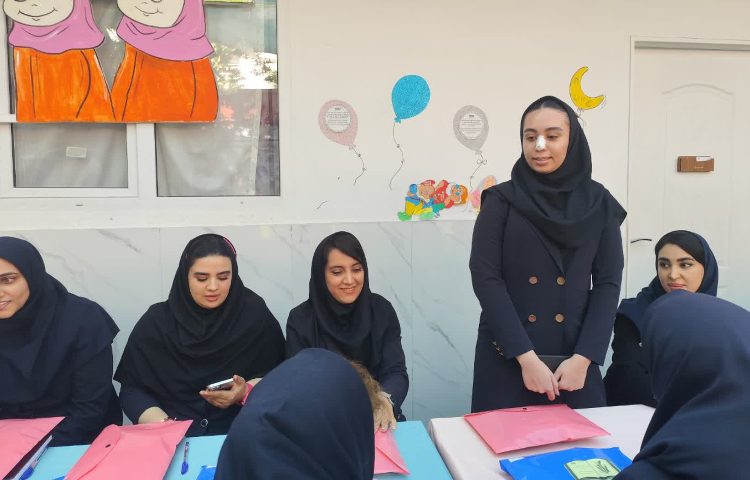 اولین جلسه شورای دبستان 10