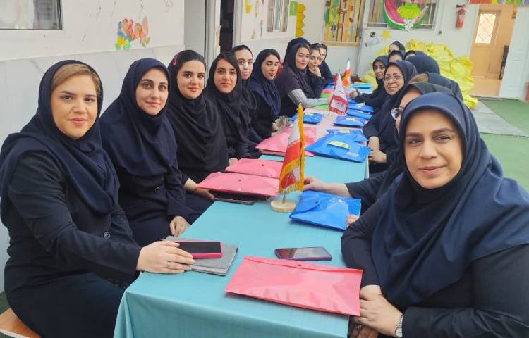 اولین جلسه شورای دبستان 4