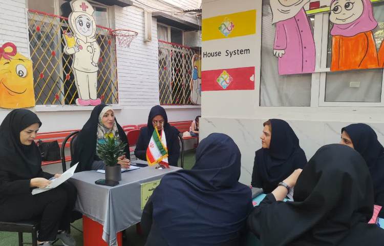 اولین جلسه شورای دبستان 5