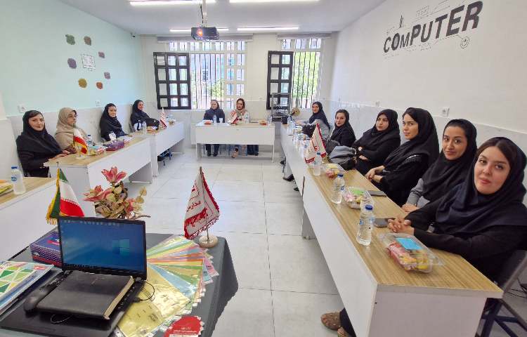 اولین جلسه شورای دبیران سال تحصیلی1406-1405 2