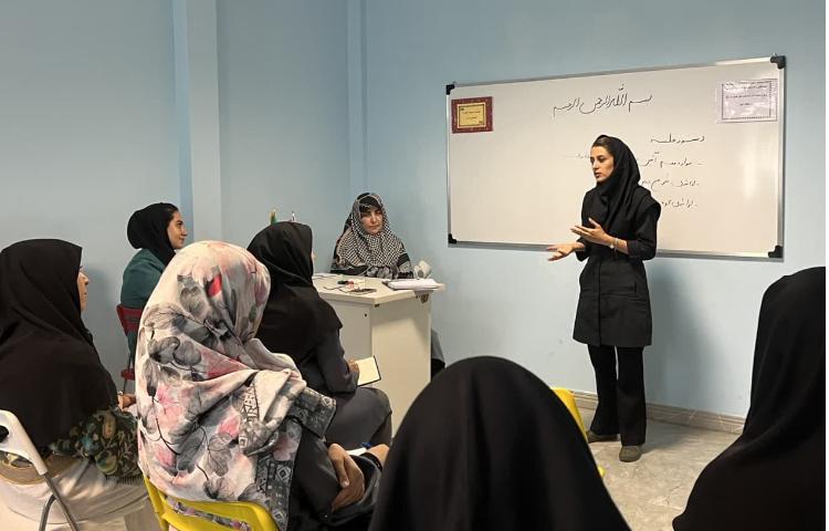 اولین جلسه شورای دبیران 7