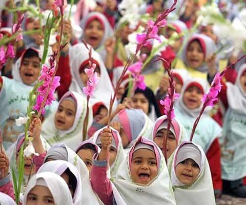 نقش والدین در آماده کردن دانش آموزان قبل از بازگشایی مدارس