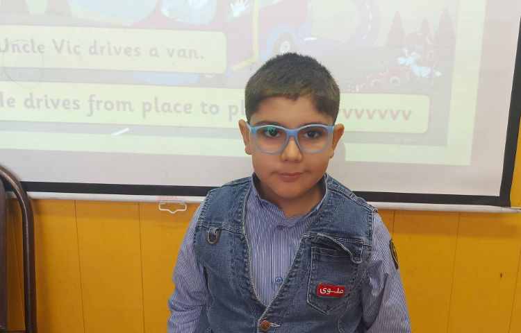 اکشن حرف Vv 3