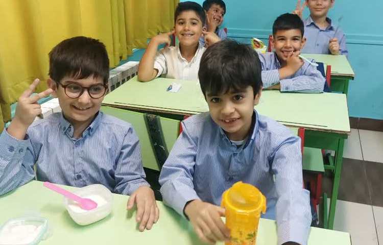 ایجاد انگیزه حرف Yy به همراه صدا و action 4