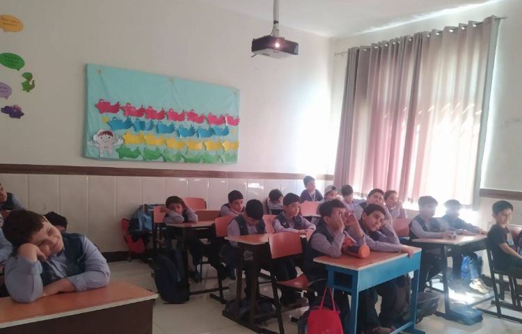 ایجاد انگیزه درس علوم ، دیدن کلیپ مربوط به درس دوم 4