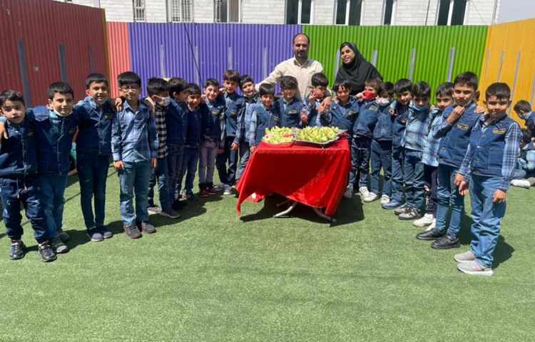 ایجاد انگیزه و جشن یادگیری متفاوت نشانه ط دانش آموزان پایه اول دبستان 5