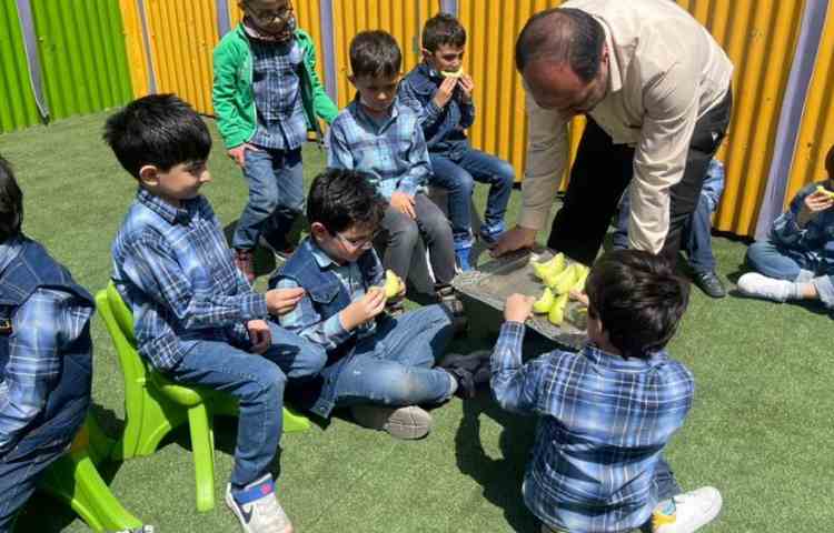 ایجاد انگیزه و جشن یادگیری متفاوت نشانه ط دانش آموزان پایه اول دبستان 13