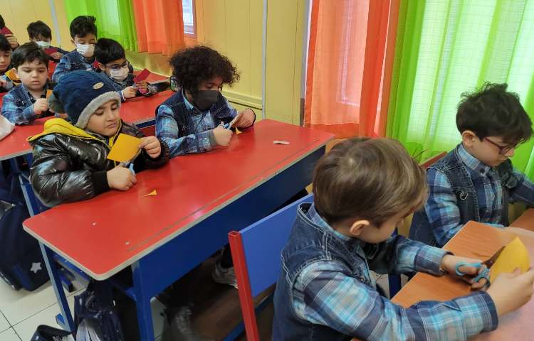 :ایجاد انگیزه ی نشانه ی "اُ استثنا"، ساخت کاردستی خورشید 1