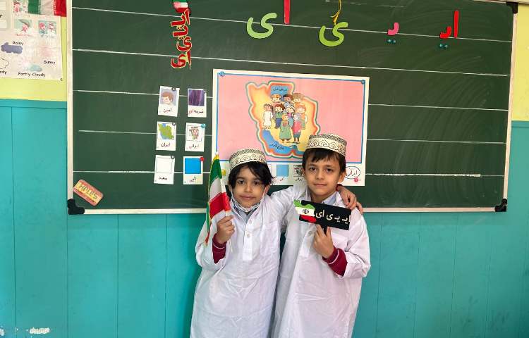 ایجاد انگیزه ی نشانه ی جدید با ورود قومیت های ایران 5