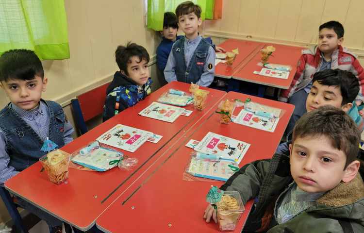 ایجاد انگیزه ی نشانه ی "چ" با تشکر از آقای رایمند مقدسی جو 1