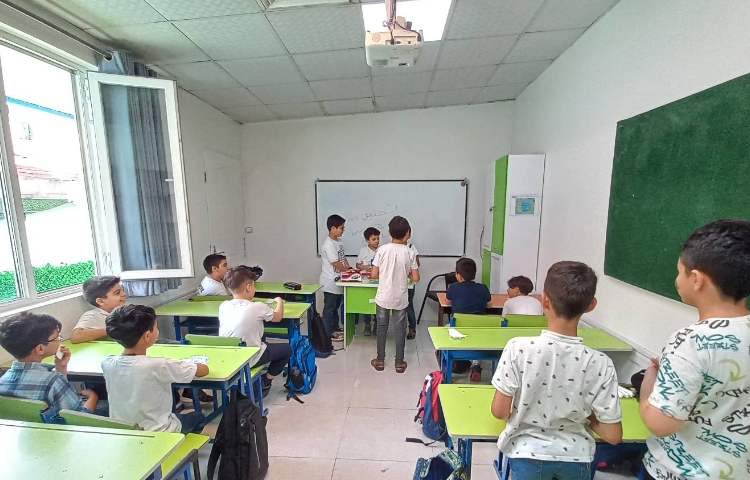 ایجاد فروشگاه کلاس برجیس 2 ، خرید و فروش توسط دانش آموزان و در نهایت محاسبه مبلغ خرج شده و باقی ماند 3