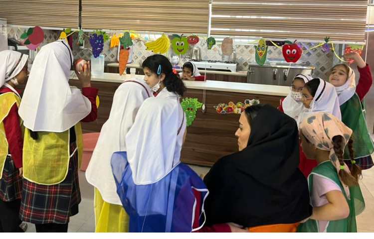 ایستگاه بازی دپارتمان زبان 1