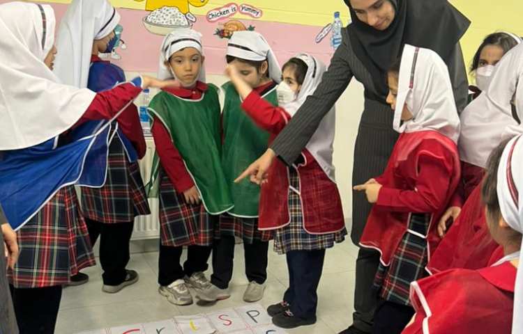 ایستگاه بازی دپارتمان زبان 2