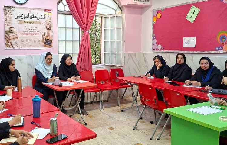 ایونت شاد معلمانه 10