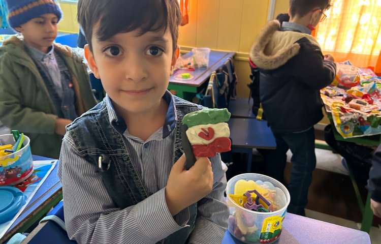 ای و ز مثل خمیربازی 1