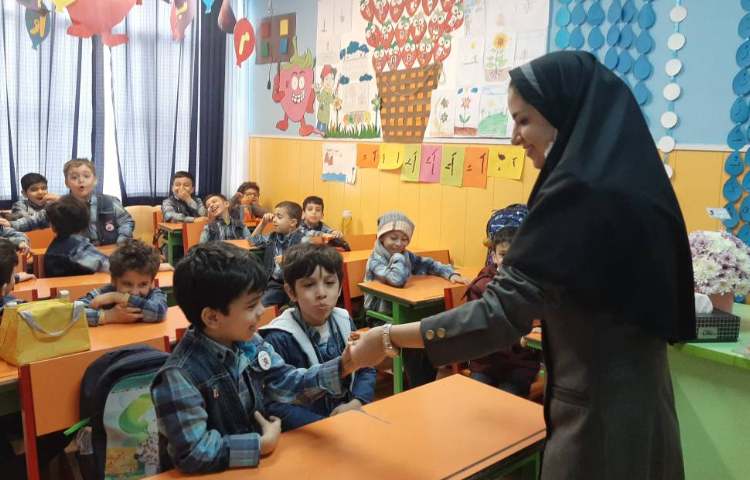 :اُ مثل اُملِت و تُخم مُرغ (ایجاد انگیزه ی نشانه ی اُ) 3