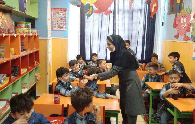 :اُ مثل اُملِت و تُخم مُرغ (ایجاد انگیزه ی نشانه ی اُ) 4