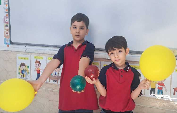 بادکنک بازی با هدف بالابردن تمرکز هماهنگی عضلات و واکنش سریع 1