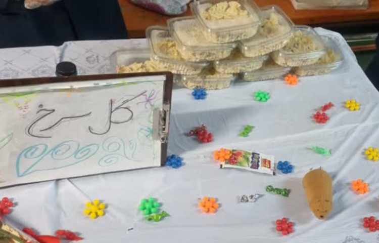 بازارچه خیریه متوسطه اول و دوم دخترانه شرق علوی در تاریخ 8 اسفند 1402 برگزار شد. 9